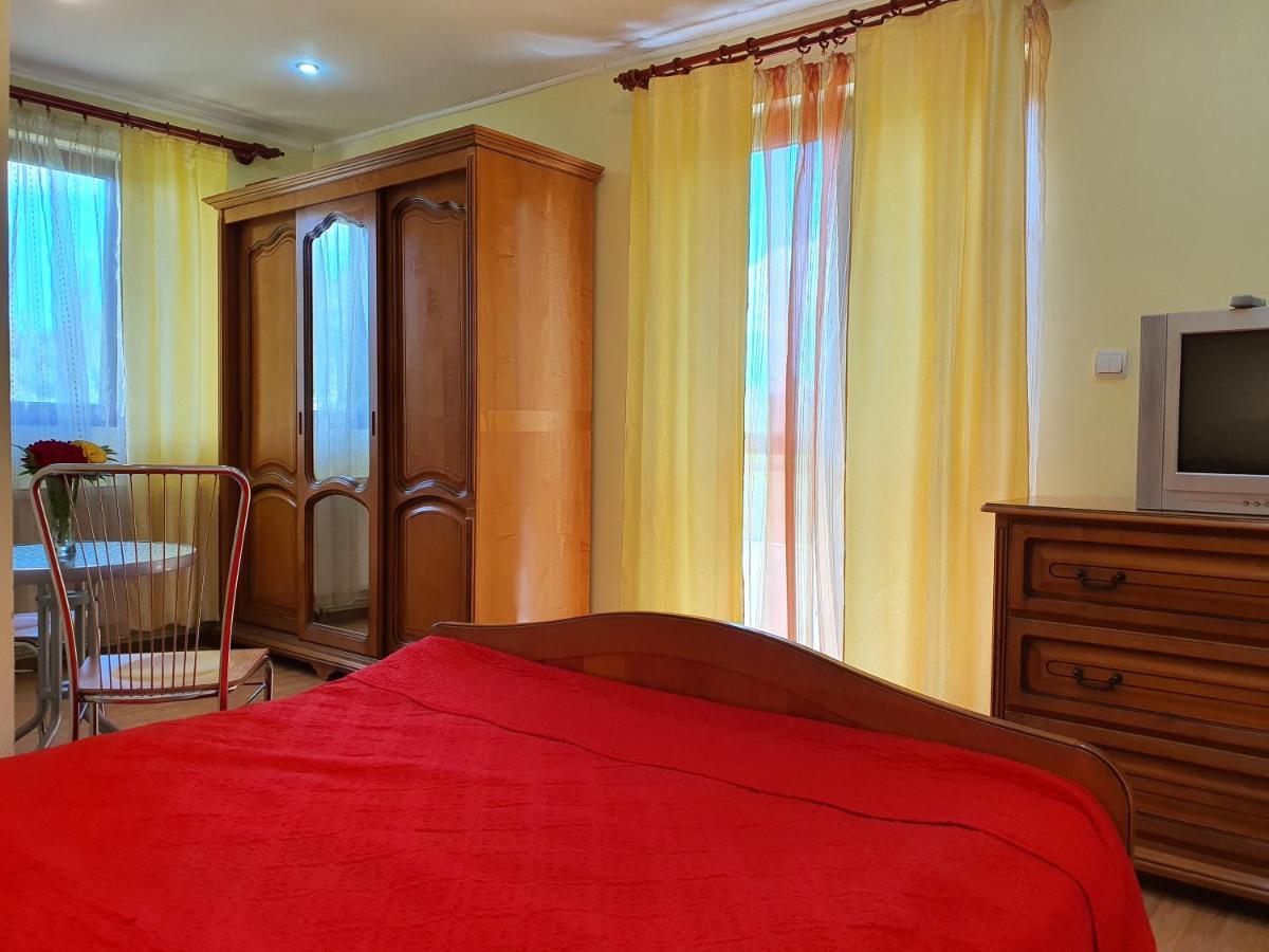 Appartement Casa Carpati à Zărneşti Extérieur photo